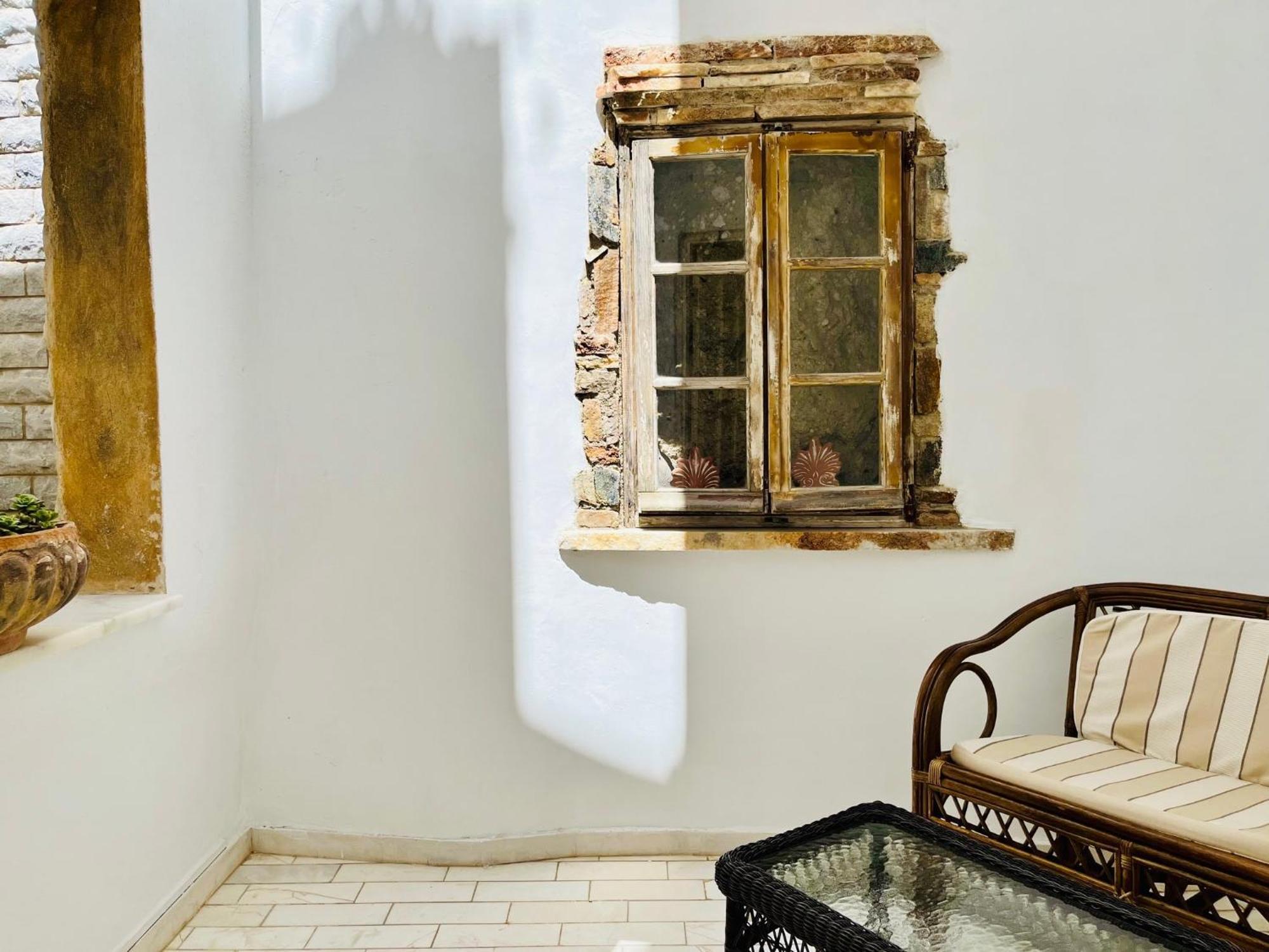 Le Petit Greek Hotel ฟิรา ภายนอก รูปภาพ